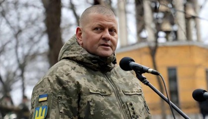 若乌克兰现在举行大选,民调显示泽连斯基排第四,排第一的是被他解职的乌军总司令