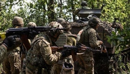 普京前往美国前，乌克兰5万大军集结边境，想复刻库尔斯克2.0？