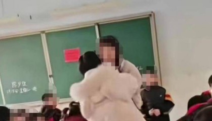 山西一老师把学生牙打掉,家人冲进教室讨说法?官方回应