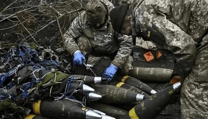 俄军两翼铁钳合拢,布下5层火力网,锁死乌军突围口