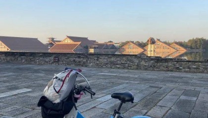 181公里,12个半小时到西湖!上海姑娘骑共享单车来杭州看日落