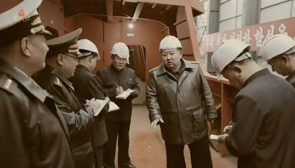 朝鲜神秘驱逐舰首次曝光,相控阵雷达、垂直发射系统一应俱全!