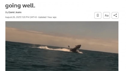 曝光:美军翻船了