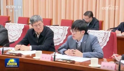 揭秘!DeepSeek创始人梁文锋实习时就被任命为部门经理,月薪16000元