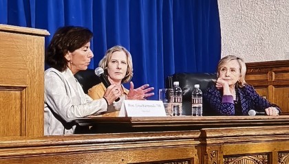 高志凯:既然如此,英伟达应该向中国缴纳15%的安全保证金