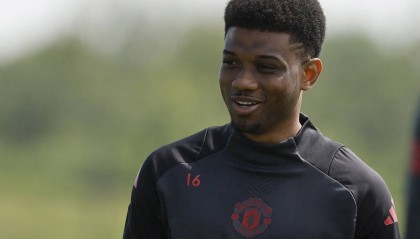 拍板!曼联5000万镑猛砸布伦特福德尖刀!姆布莫点头,老特拉福德新王驾到?