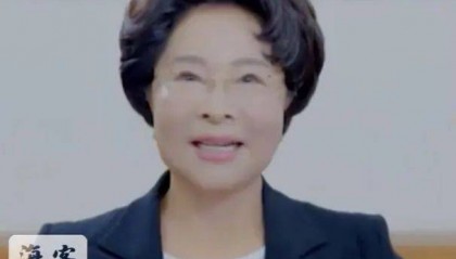 厉害了!韩国93岁女校长因冻龄走红,网友:看着比我还年轻