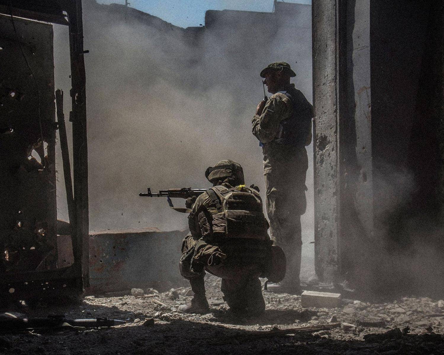 瞒不住了，红军城9000乌军被围，乌前防长：再不投降就是全线溃败