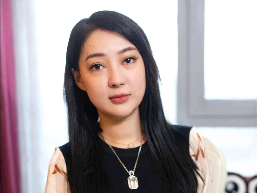 郭美美被封号:持续炒作炫富拜金等行为,多次高调宣扬不良价值观,以此作为流量变现手段